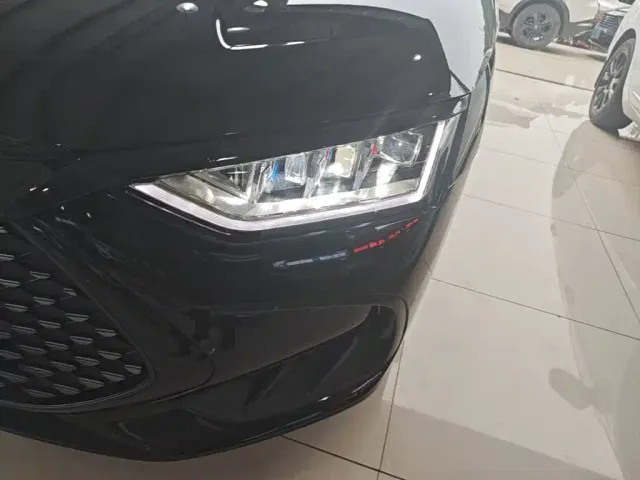 BYD Han — Фото автомобиля 23