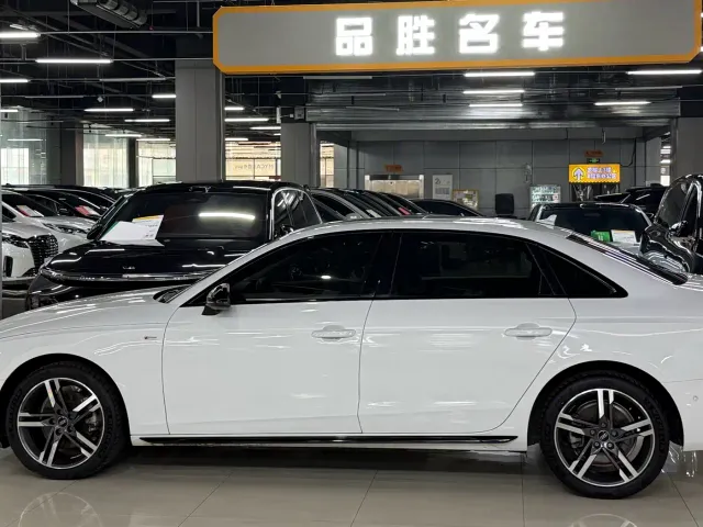 Audi A4L — Фото автомобиля 4