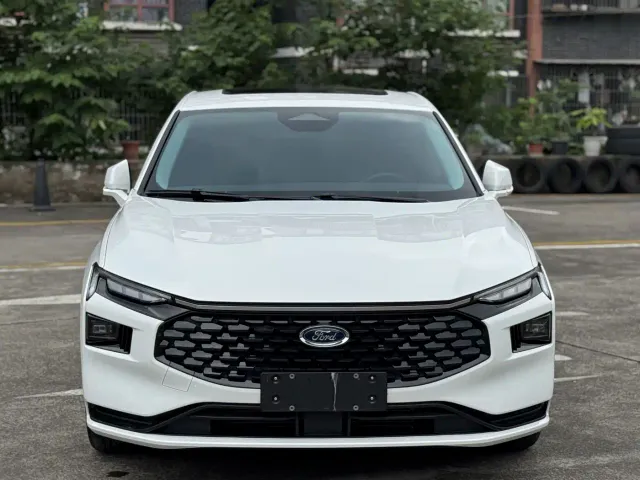 Ford Mondeo — Фото автомобиля 3