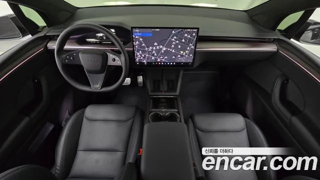 Tesla Model X — Фото автомобиля 10