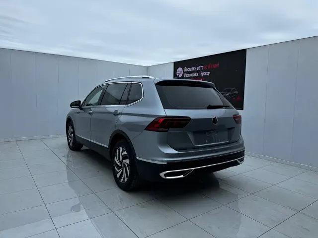 Volkswagen Tiguan L — Фото автомобиля 8