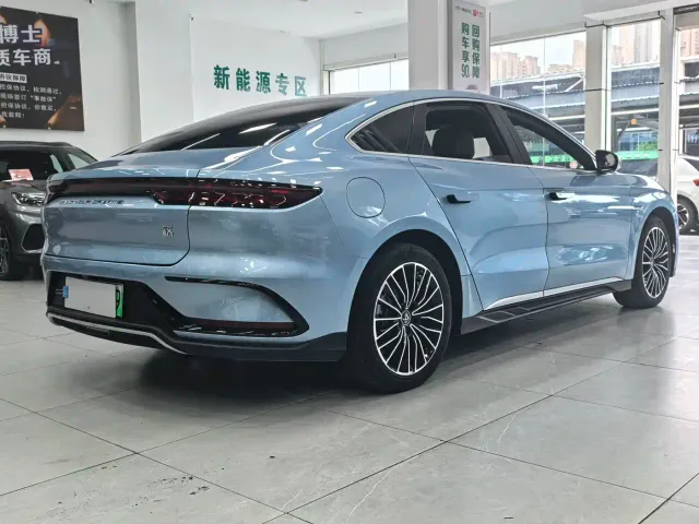 BYD Han — Фото автомобиля 15