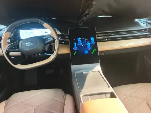 Geely Galaxy L6 — Фото автомобиля 12