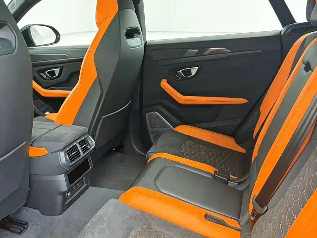 Lamborghini Urus — Фото автомобиля 6