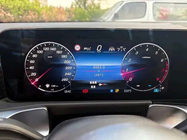 Mercedes-Benz GLB-Class — Фото автомобиля 11