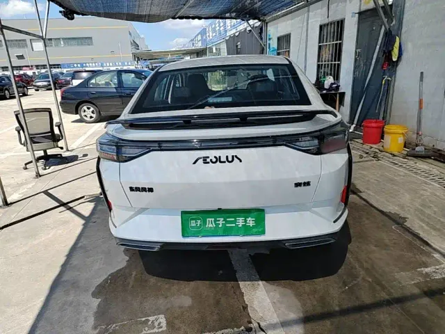 Dongfeng Yixuan — Фото автомобиля 5