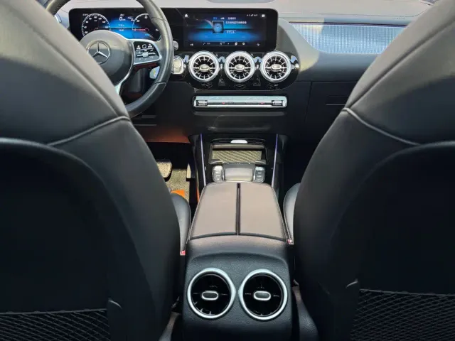 Mercedes-Benz EQA — Фото автомобиля 15