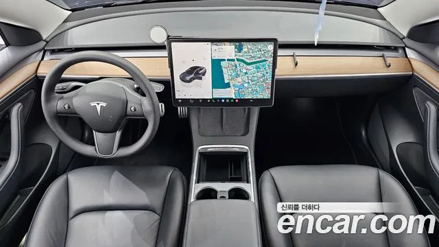 Tesla Model 3 — Фото автомобиля 7