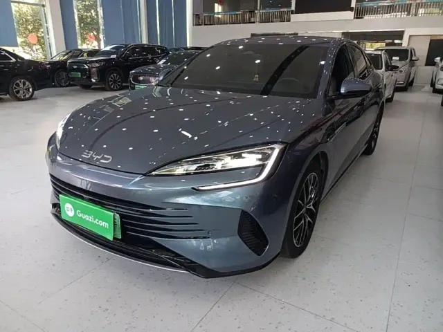 Фотография автомобиля — BYD Seal 07 DM-i