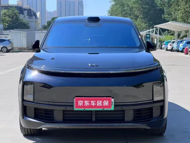 Li Auto L9 — Фото автомобиля 2