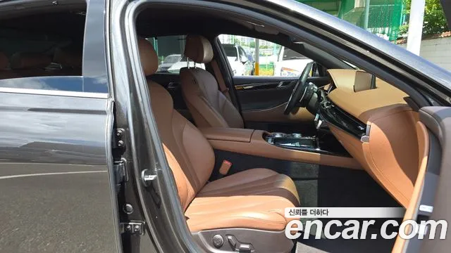 Genesis G80 Бензин 2.5 турбо AWD — Фото автомобиля 11