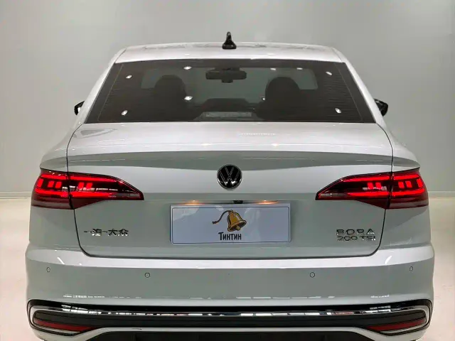 Volkswagen Bora — Фото автомобиля 5