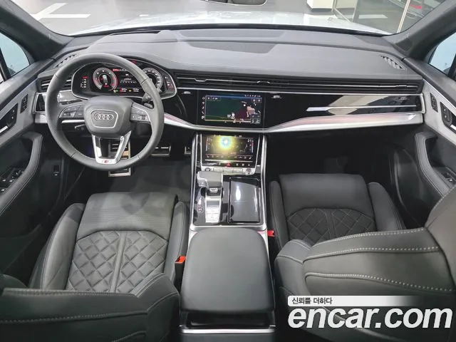 Audi Q7 — Фото автомобиля 7