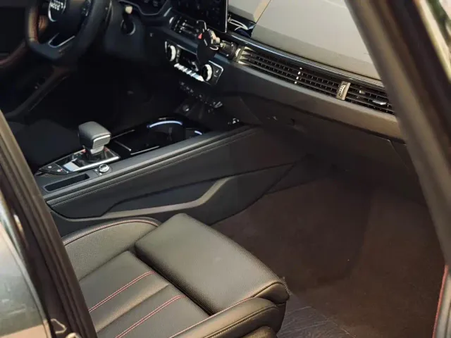 Audi A4L — Фото автомобиля 4