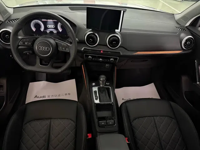 Audi Q2L — Фото автомобиля 9