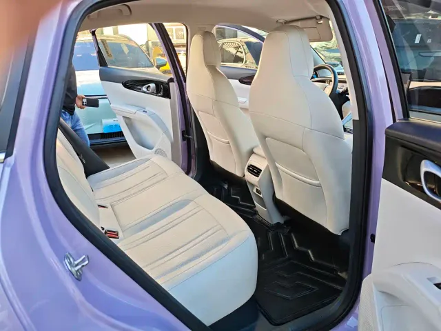 Geely Starry Wish — Фото автомобиля 10