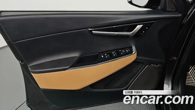 Kia EV6 — Фото автомобиля 24