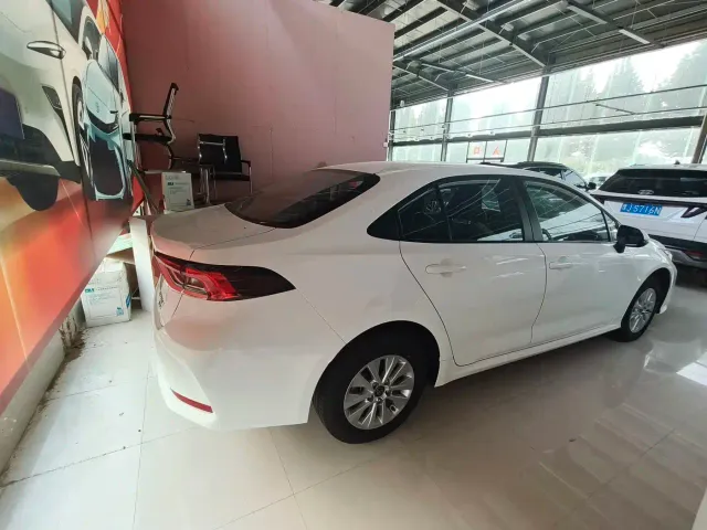 Toyota Corolla — Фото автомобиля 7
