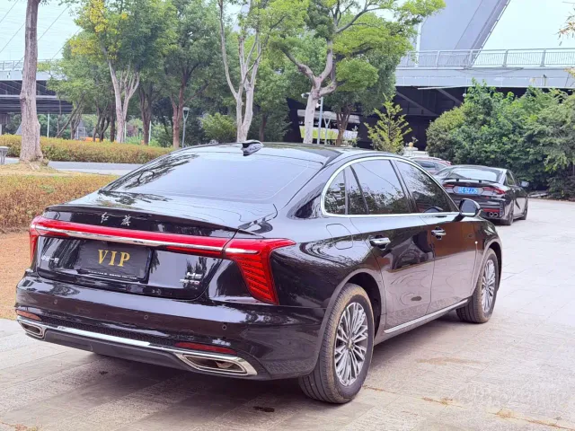 Hongqi H5 — Фото автомобиля 6