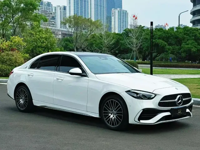 Mercedes-Benz C-Class — Фото автомобиля 3