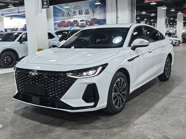 Chery Fulwin A8 — Фото автомобиля 2
