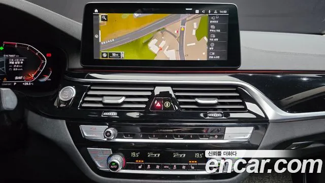 BMW 5-Series — Фото автомобиля 13