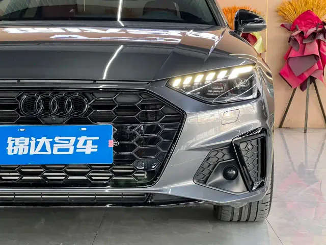 Audi A4L — Фото автомобиля 11