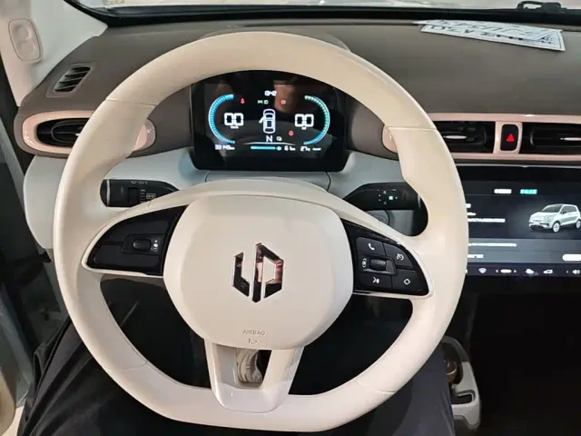 Leapmotor T03 — Фото автомобиля 10