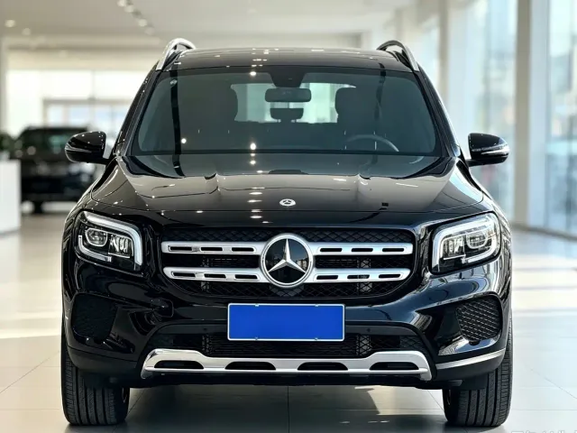Фотография автомобиля — Mercedes-Benz GLB-Class