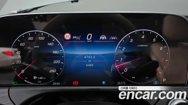 Mercedes-Benz E-Class — Фото автомобиля 8
