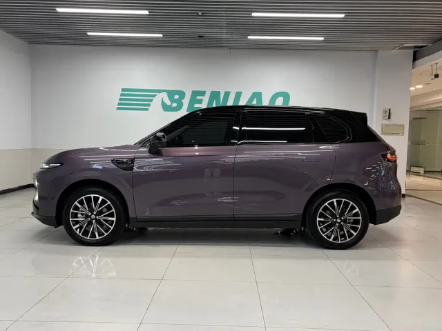 Leapmotor B10 — Фото автомобиля 3