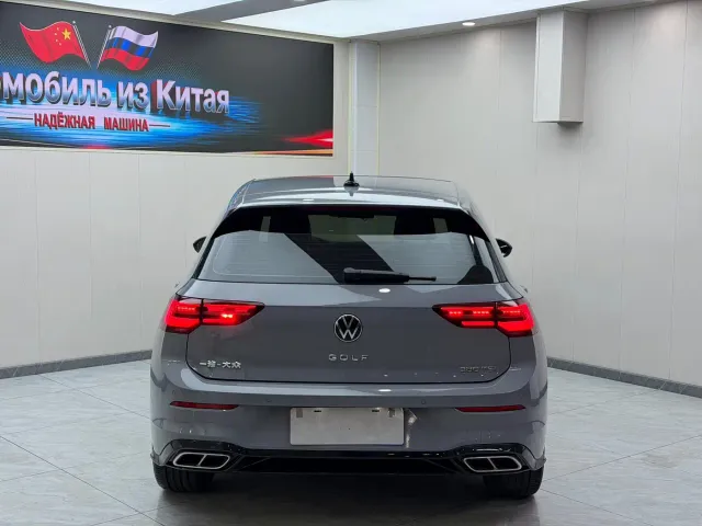 Volkswagen Golf — Фото автомобиля 5