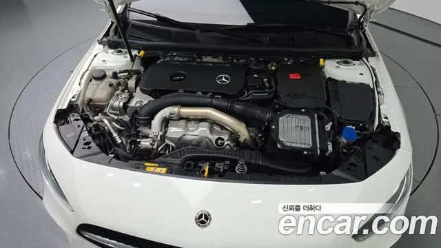 Mercedes-Benz A-Class W177 — Фото автомобиля 9