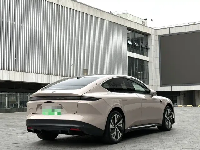 Nio ET5 — Фото автомобиля 7