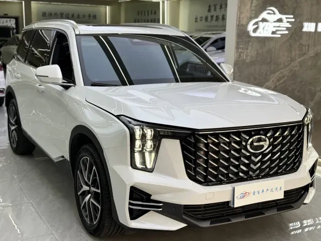 GAC Trumpchi GS8 — Фото автомобиля 3