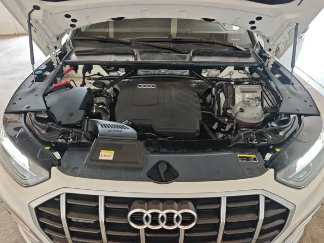 Audi Q5L — Фото автомобиля 12