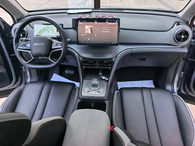 BYD Seal 05 DM-i — Фото автомобиля 11