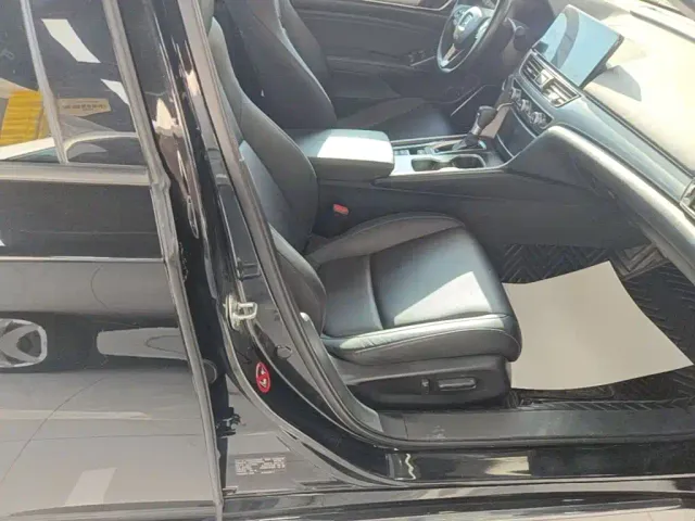 Honda Accord — Фото автомобиля 24