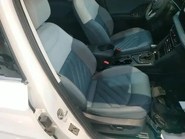Volkswagen Tharu — Фото автомобиля 24