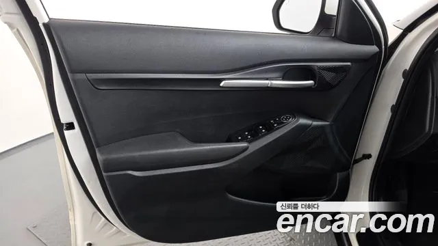 Kia Seltos — Фото автомобиля 13