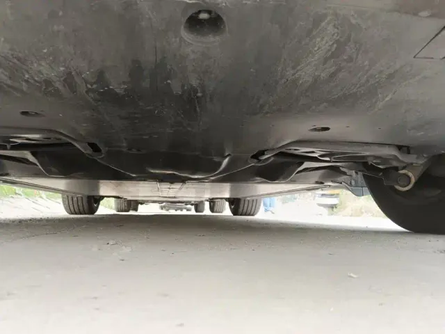 Tesla Model Y — Фото автомобиля 24