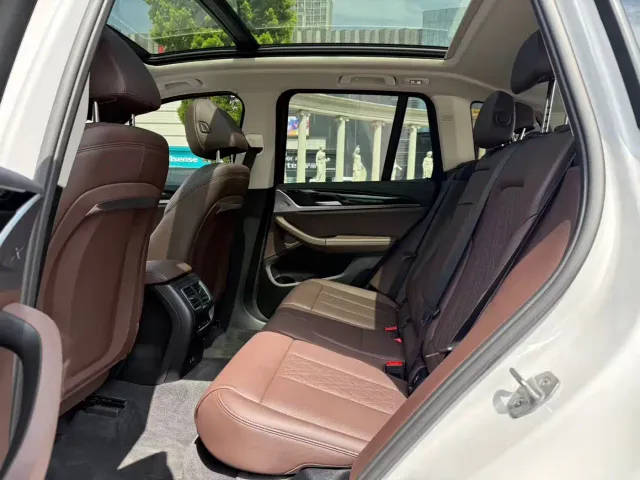 BMW X3 — Фото автомобиля 6