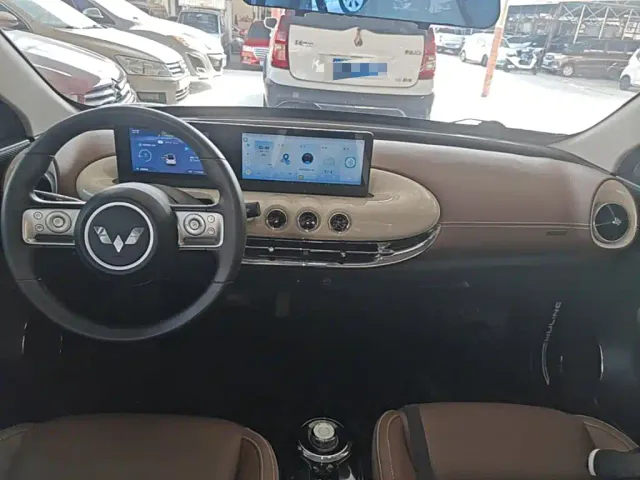 Wuling Bingo — Фото автомобиля 9