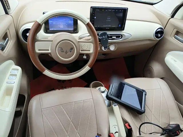 Wuling Hongguang Mini EV — Фото автомобиля 9