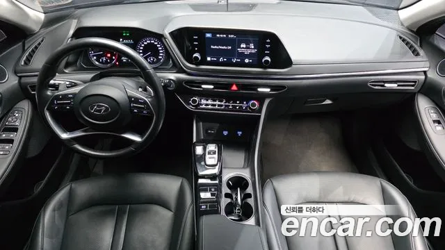 Hyundai Sonata Sonata (DN8) 2.0 LPG(Для проката) — Фото автомобиля 7