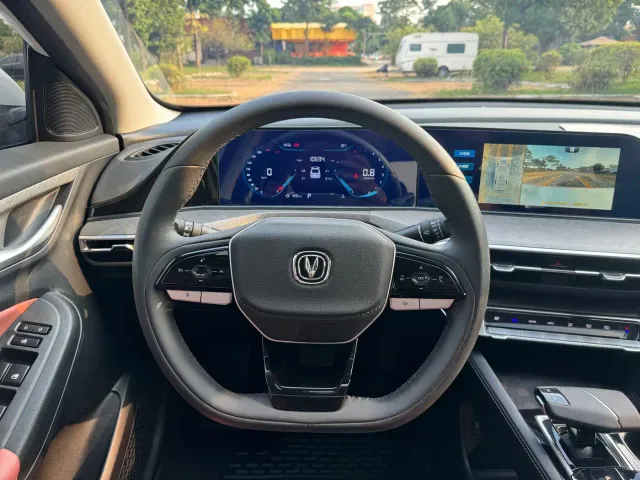 Changan Eado — Фото автомобиля 8