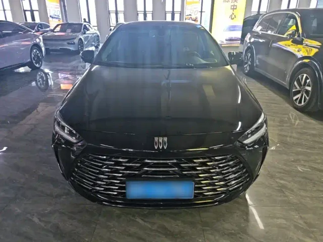 Buick Regal — Фото автомобиля 2