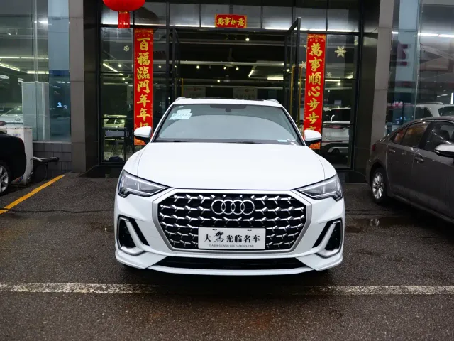 Audi Q3 — Фото автомобиля 2
