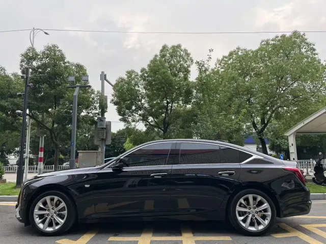 Cadillac CT5 — Фото автомобиля 5