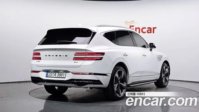 Genesis GV80 — Фото автомобиля 2